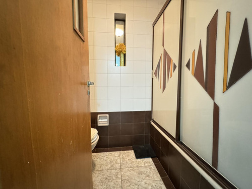 Departamento De 3 Dormitorios En Barrio Martin Piso Exclusivo Con Cochera