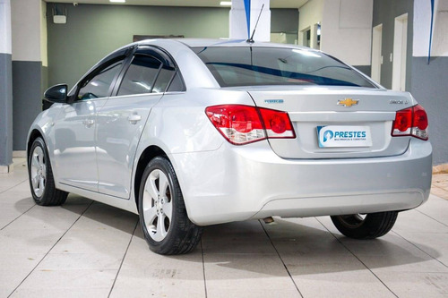 Imagem 5 de 15 de Chevrolet Cruze 1.8 Lt 16v Flex 4p Automático