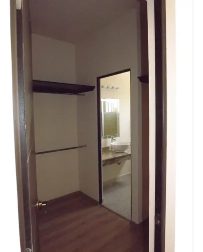 Casa En Venta En Del Paseo Residencial