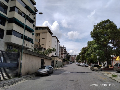 Imagen 25 de 26 de Se Vende Apto 175m2 4h/4b/1p Cumbres De Curumo