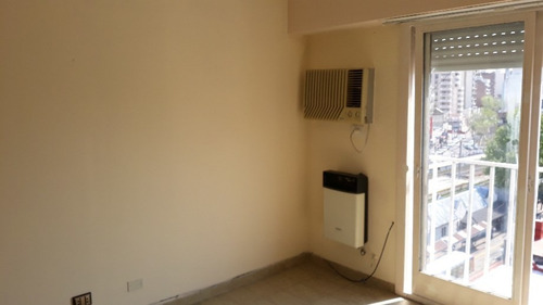 Imagen 4 de 10 de Departamento En Permuta En Lanus Este