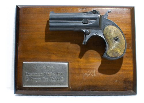 Pistola Adorno Remington Réplica En Marco De Madera 19 X 14 