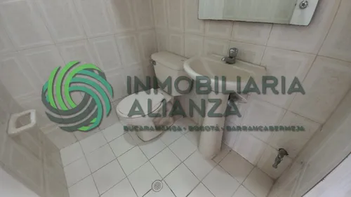 Oficina En Arriendo En Centro. Cod A9476