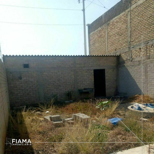 Imagen 4 de 7 de Terreno Con Casa En Venta En Puga, Nay (cg)