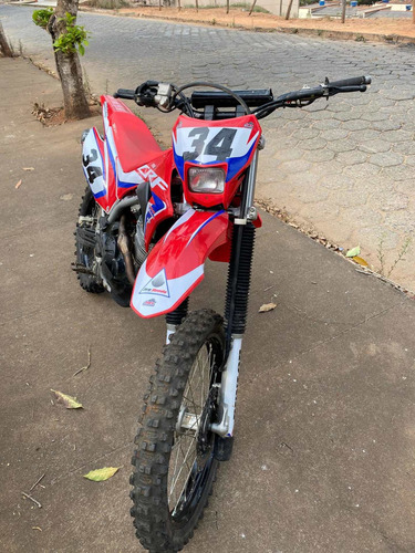Imagem 1 de 4 de Honda Crf 250 F