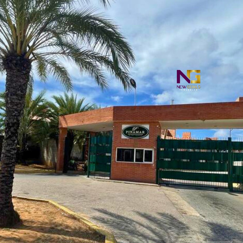 Conj. Resid. Pinamar. Porlamar. Isla De Margarita