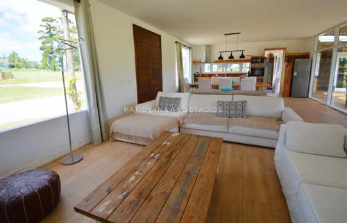 Alquiler Preciosa Casa Para Disfrutar De Un Buen Descanso