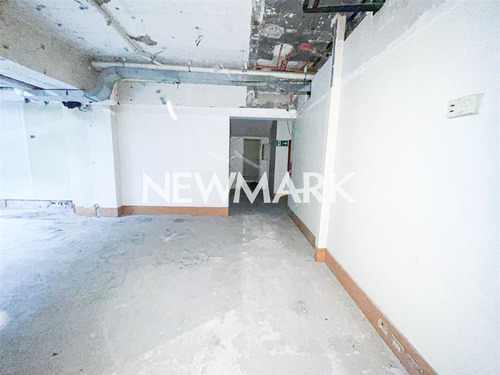 Local Comercial En Arriendo En Iconico Edificio