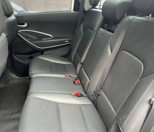 Imagen 11 de 14 de Hyundai Grand Santa Fe 3.3 V6 7p Gls At6 2019