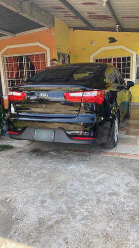 Imagen 9 de 10 de Kia Rio Semi Full
