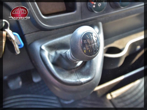 Imagem 8 de 13 de Furgão De Carga Renault Master 2.3 L3h2