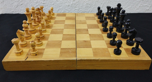 Ajedrez De Madera Completo Tablero Plegable De 35cm Usado (Usado)