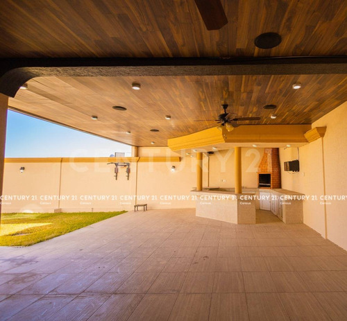Casa En Venta En Fraccionamiento Rincon De Las Lomas Chihuahua, Chih.
