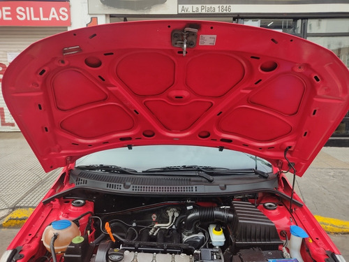 Imagen 14 de 25 de Volkswagen Gol Trend 2012 1.6 Pack Ii 101cv