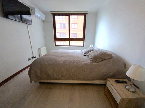 Depto Av Las Condes. 2 Dorm. La Cabaña