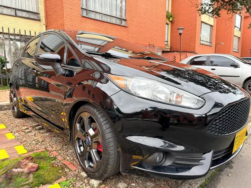 Ford Fiesta 1.6 St