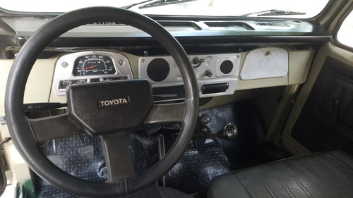 Imagem 4 de 7 de Toyota Bandeirante Cabine Dupla