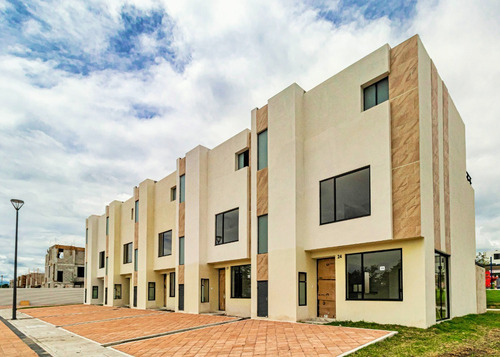 Imagen 5 de 29 de Casa A Estrenar Con Vestidor, Acabados De Lujo Y Terraza