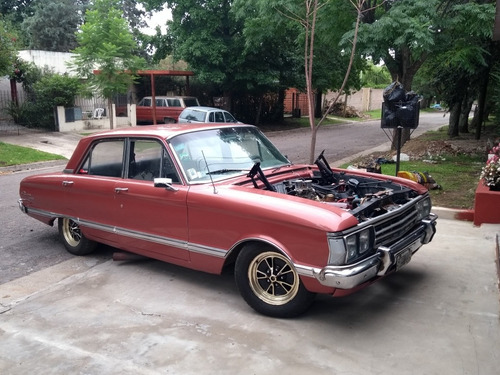 Ford Falcon Deluxe