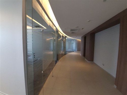 Imagen 9 de 30 de Oficina En Arriendo En Las Condes, Excelente Estado
