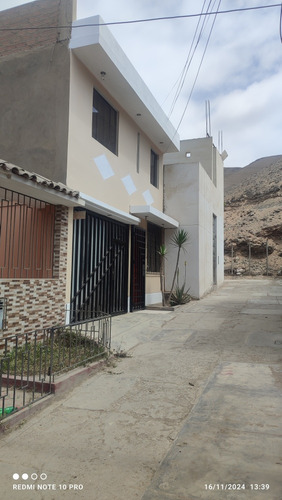 Casa De 2 Pisos En Remate En Ciudad Del Deporte, Ventanilla.