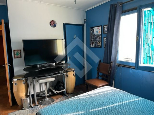 Departamento En Venta De 4 Dorm., 2 Baños En Ñuñoa
