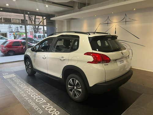 Imagen 6 de 15 de Peugeot 2008