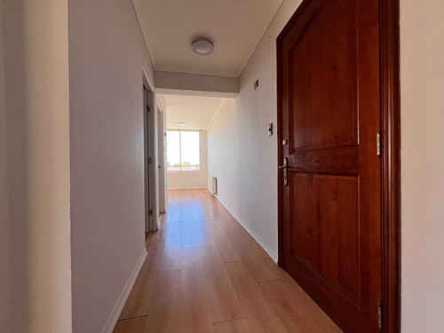 Vende Depto. Excelente Ubicación (65593)