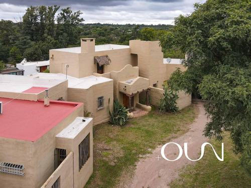 Casa En Venta En Mendiolaza, 3 Dormitorios.