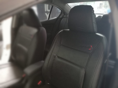 Seat Cover Cuero Sintetico Praga - Fiat Strada