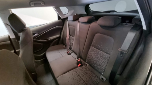 Imagen 13 de 15 de Chevrolet Tracker Manual 0km 2022 Fabrica Vm