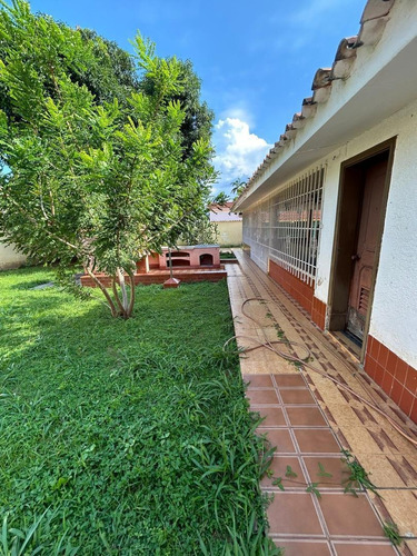 Josseyris Jimenez Vende Casa En La Viña