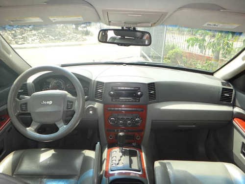 Imagen 9 de 14 de Jeep Grand Cherokee Limited 4x4