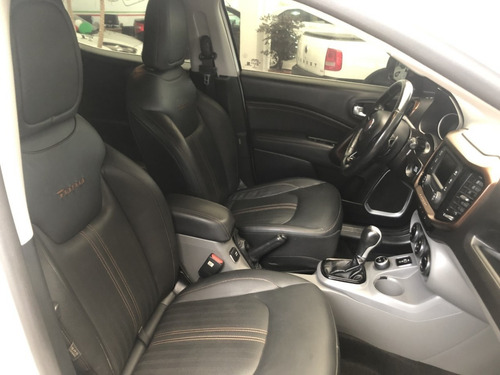 Imagem 10 de 15 de Fiat Toro Volcano Aut 2.0