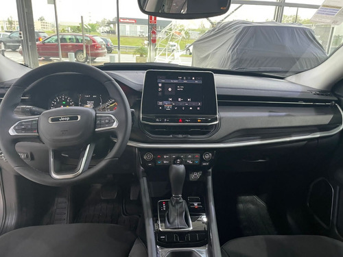 Imagen 11 de 17 de Jeep Compass Sport 1.3 T270
