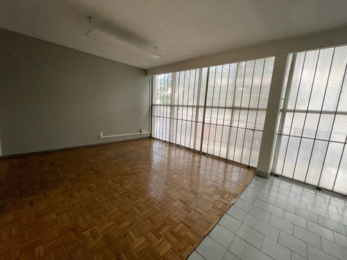 Imagen 6 de 11 de Oportunidad Casa Con Diversos Usos Comerciales