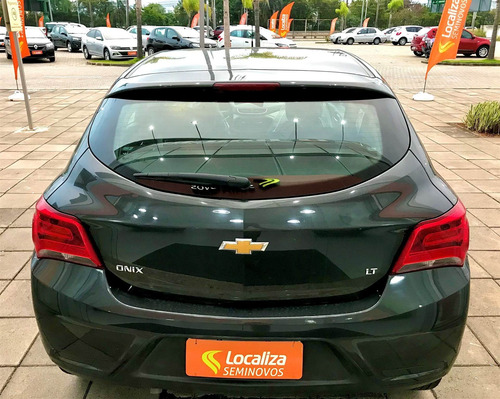 Chevrolet Onix 1.0 Mpfi Lt 8v Flex 4p Manual