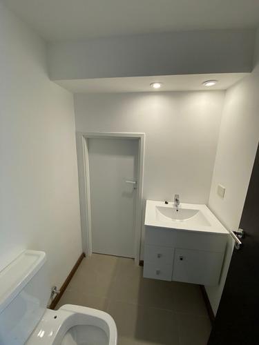 Imagen 7 de 13 de Hermoso Duplex 3 Amb. Con Cochera Al Pozo En Monte Grande