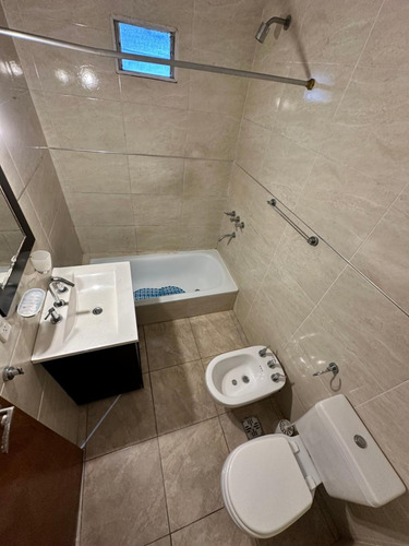 Alquiler - Departamento 2 Ambientes - Dormitorio En Suite - Villa Madero