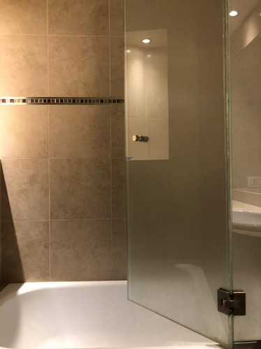 Venta De Departamento 2 Dormitorios Sobre Bv Chacabuco Al 700