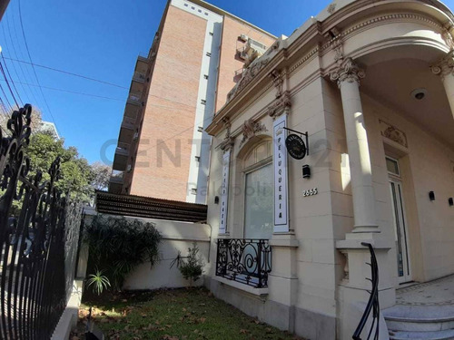 Imagen 3 de 30 de Venta Importante Casona En 2 Plantas Mas 2 Departamentos En Villa Ballester