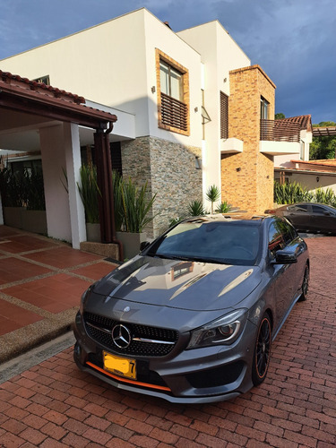 Mercedes-Benz Clase CLA 1.6 Shooting Brake