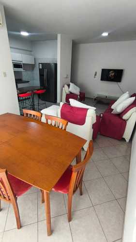 Alquiler Apartamento En El Bosque, Residencias Vista Al Bosque, Valencia. Amoblado. Lm.p