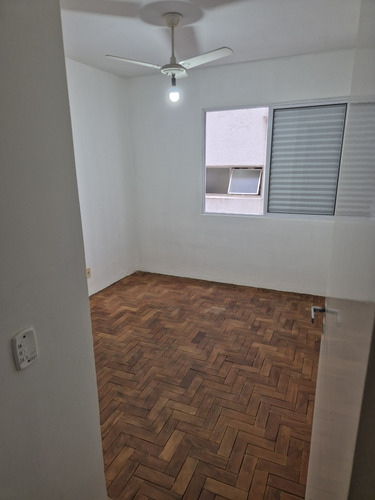 Apartamento 3 Quartos 2 Banheiros 1 Suíte Otimo