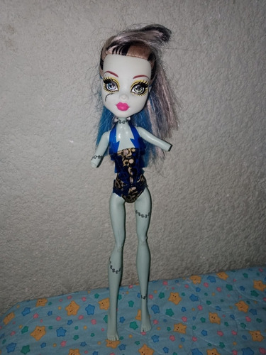 Monster High Frankie Stein Version Playa 2012 Usada 