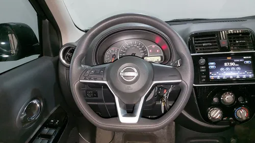 Nissan March 1.6 ADVANCE AUTO