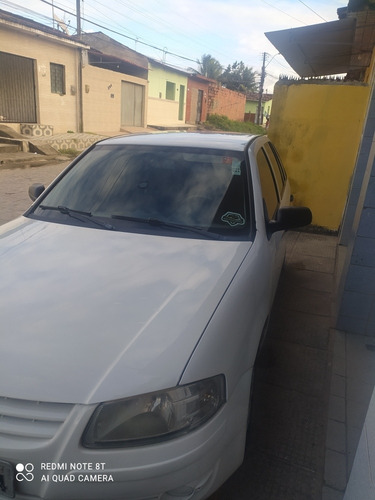 Imagem 1 de 9 de Volkswagen Gol 2013 1.0 Total Flex 5p