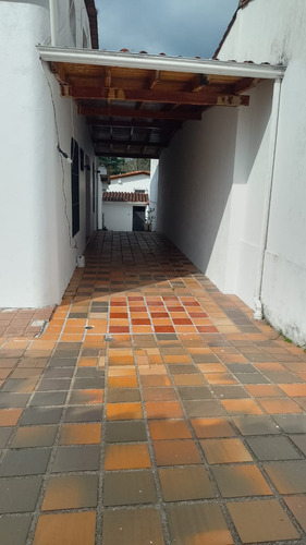 Em Casa En Venta Vía Polígono De Tiro