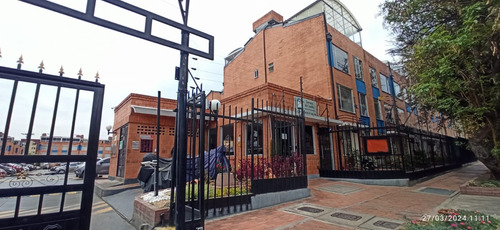  Hermosa Casa Kennedy, Bogotá Colombia (16892628918)