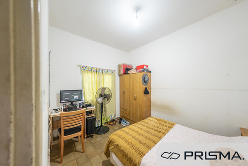 Casa - 1 Dorm - Guemes - Apta Credito
